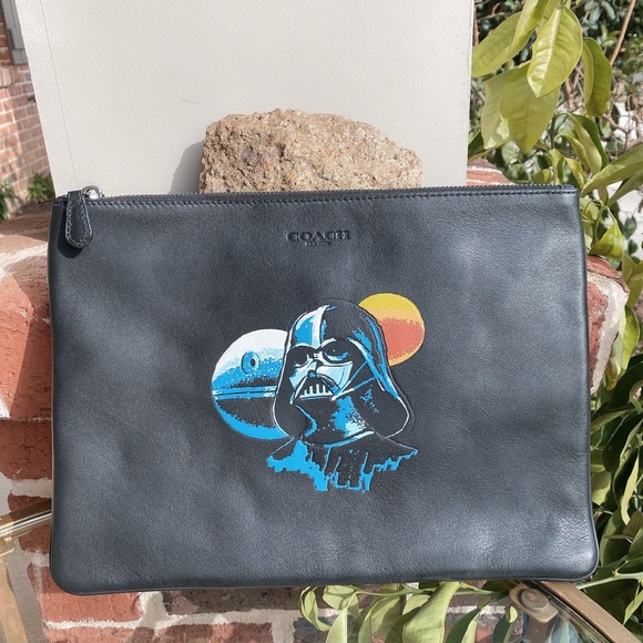 Star Wars X Coach Large Pouch With Darth Vader F85707 - Picture 1 of 9